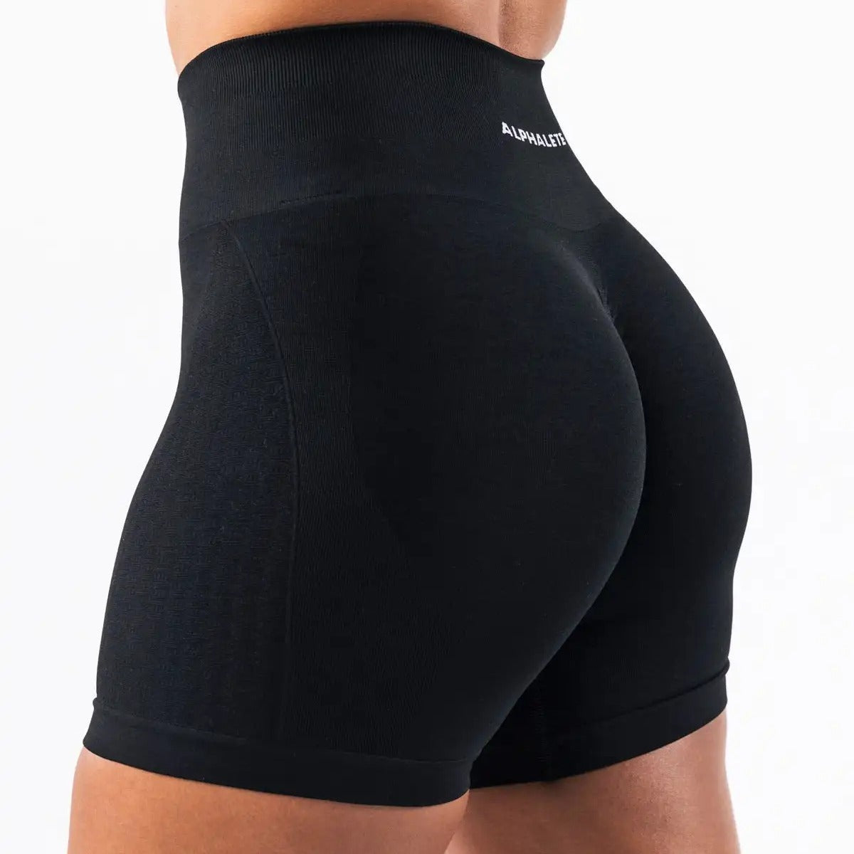 Seamless High-Waist Biker Shorts — Sculpting & Moisture-Wicking